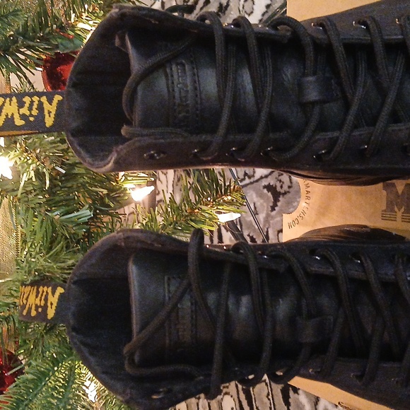 Dr Martens Combs Leather Black Size 7m/8w - Picture 4 of 13